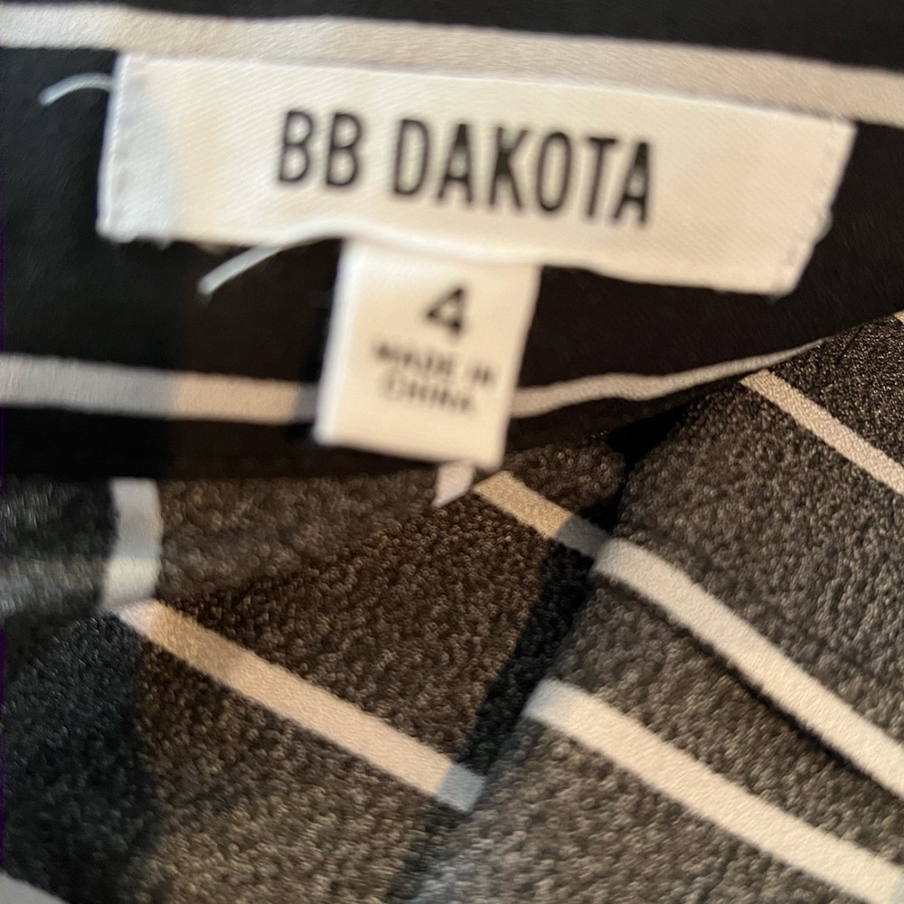 BB Dakota Black and White Striped Women's Pants - Picture 4 of 4